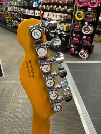 Fender - 011-8032-732 2